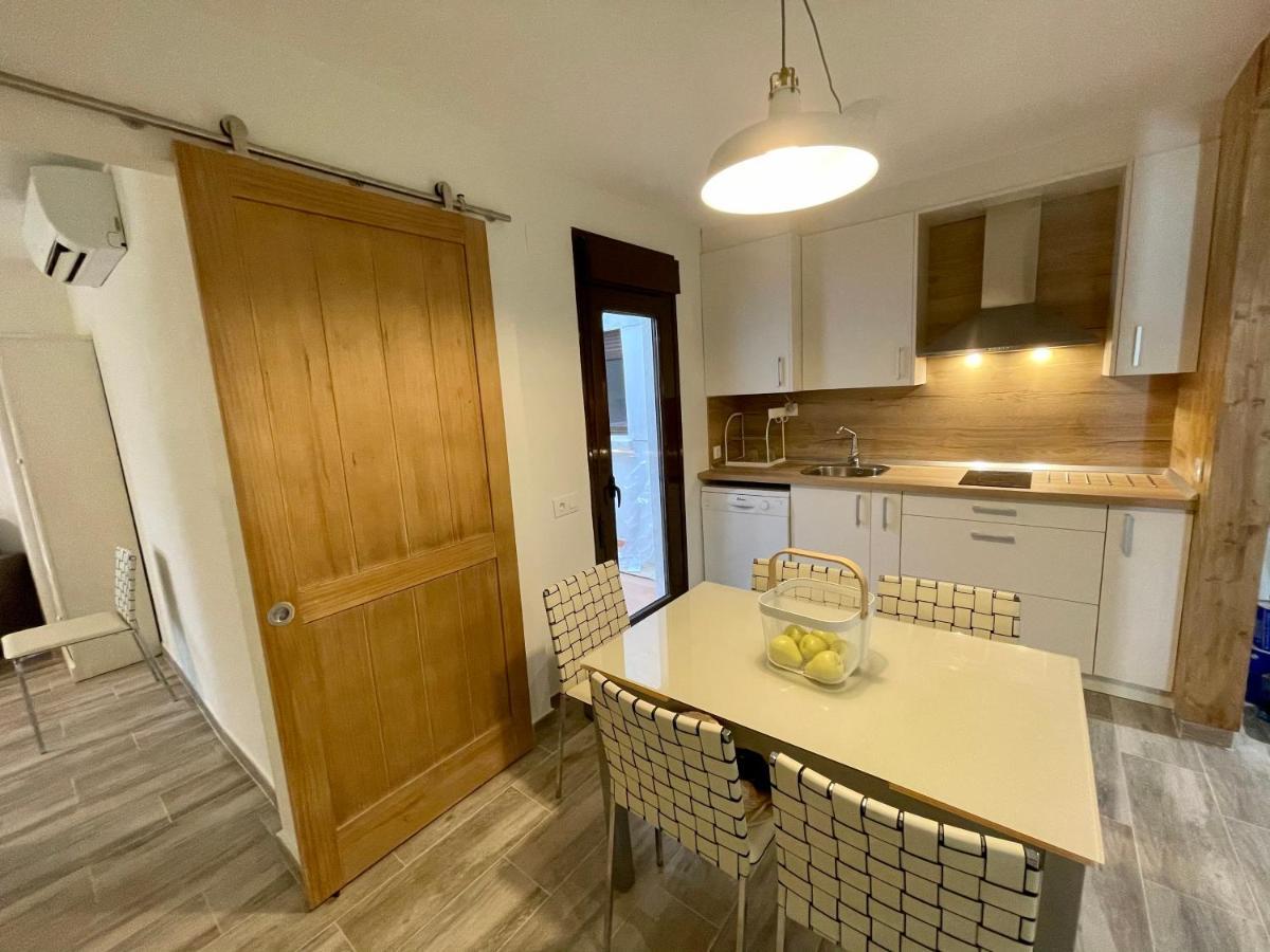 Апартаменты Apartamento Eucalipto Сотильо-де-ла-Адрада Экстерьер фото
